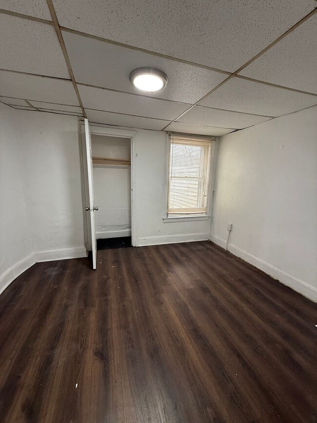 Building Photo - Nice size house for rent freshly done