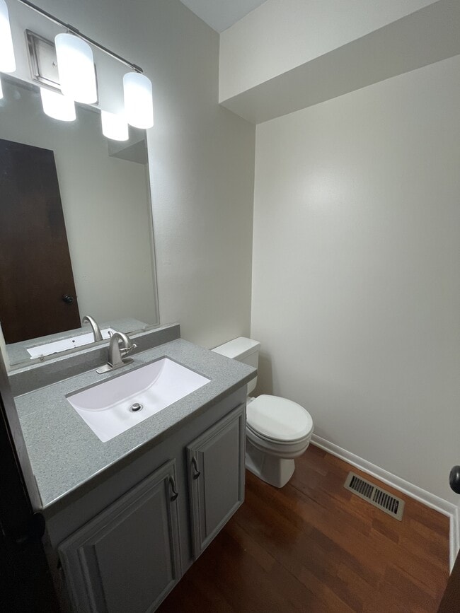 Building Photo - 2177 Woodleaf Ct