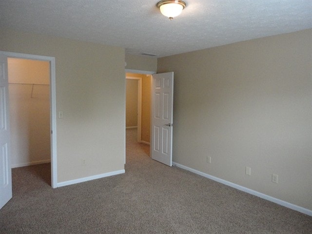 Building Photo - 2947 Hazelview Ln