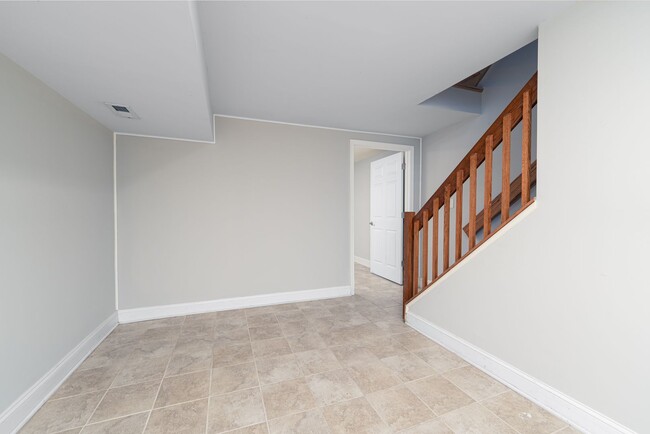 Building Photo - 3-Bedroom Home with Finished Basement in P...