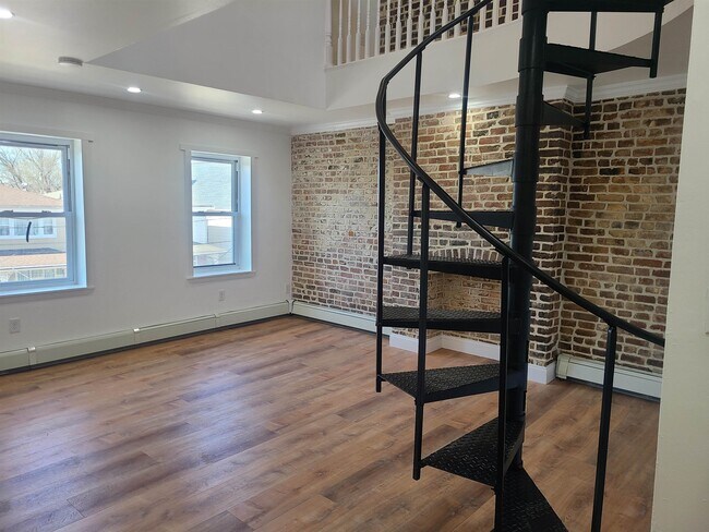 Building Photo - 201-203-203 N 2nd St