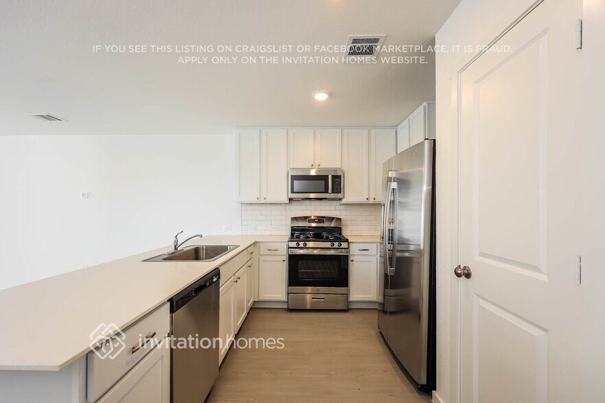 Building Photo - 1521 Pile Trl