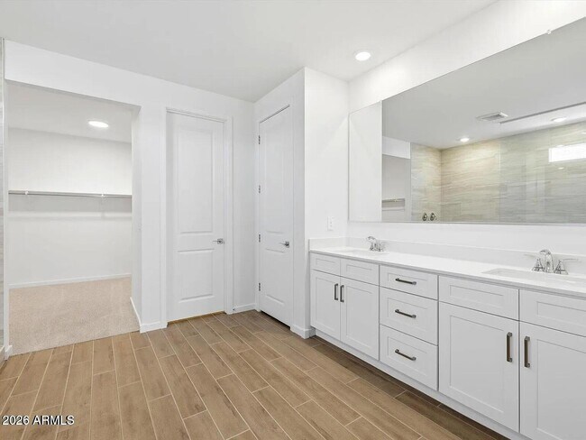 Building Photo - 7760 N 78th Dr