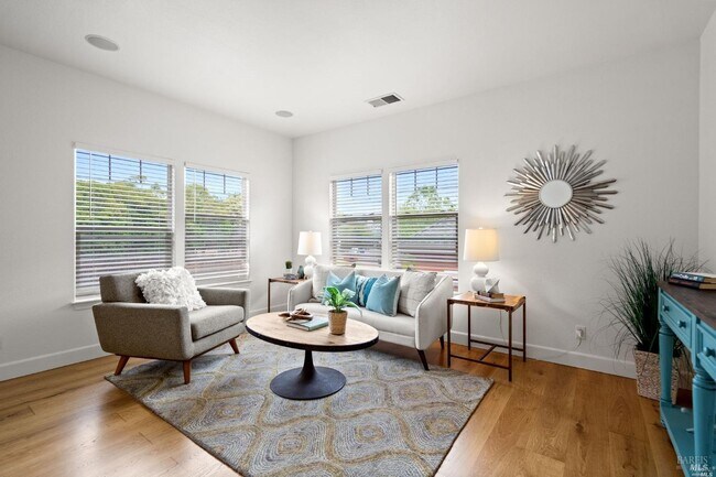 Building Photo - 453 San Lorenzo Ct