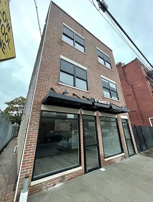 Building Photo - 67 Market St
