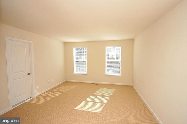 Building Photo - 43975 Eastgate View Drive