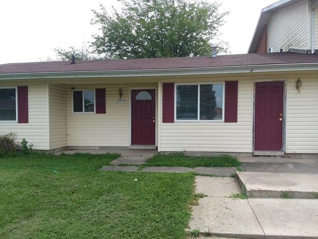 Primary Photo - 37044 Carswell Ct