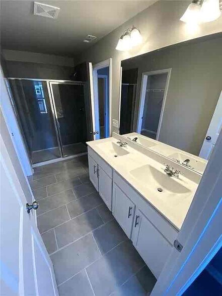 Building Photo - 1119 Elyse Ln