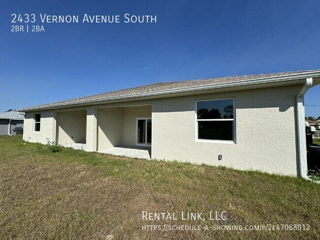 Building Photo - 2433 Vernon Ave S