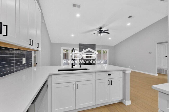 Building Photo - 3945 Spoonwood Ln