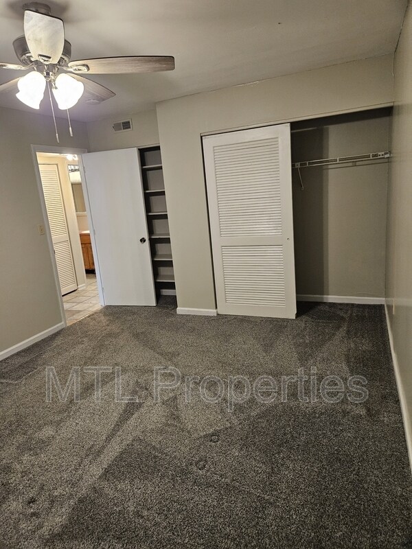 Building Photo - 1636 Hunters Trail