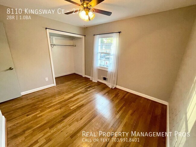 Building Photo - UPDATED 2 BEDROOM HOME - PRVATE BACK YARD ...