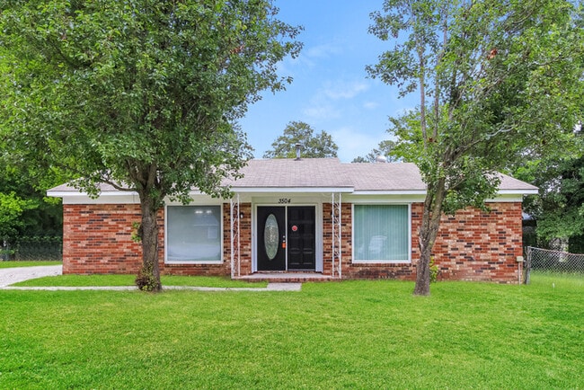 Building Photo - 3504 Osage Ct