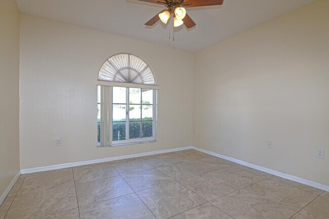 Building Photo - 2238 Mystic Ring Loop