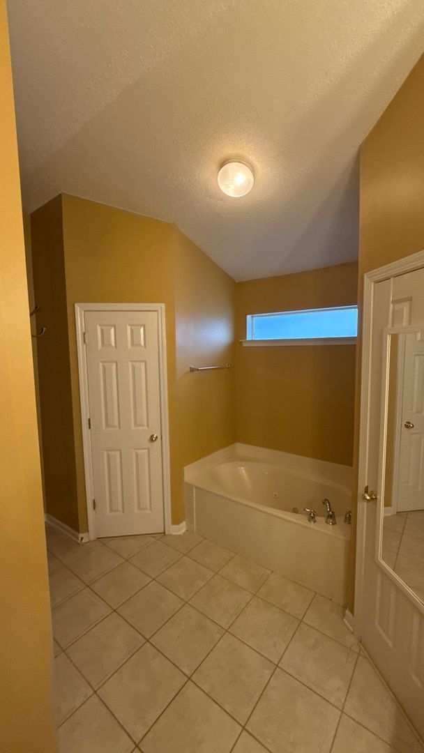 Building Photo - 10162 Eveninghill Cv