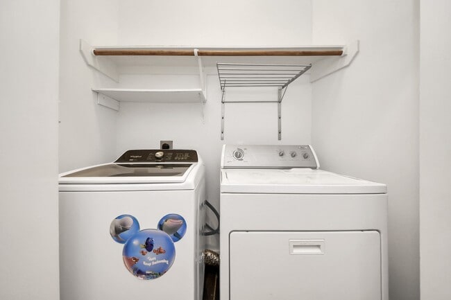 Building Photo - 1610 Calumet St