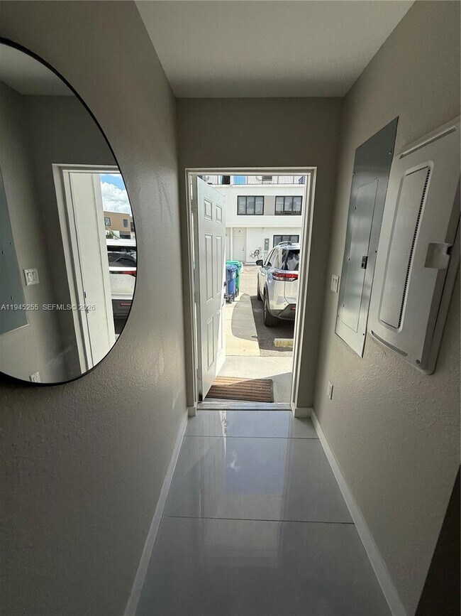 Building Photo - 26140 SW 146th Ct