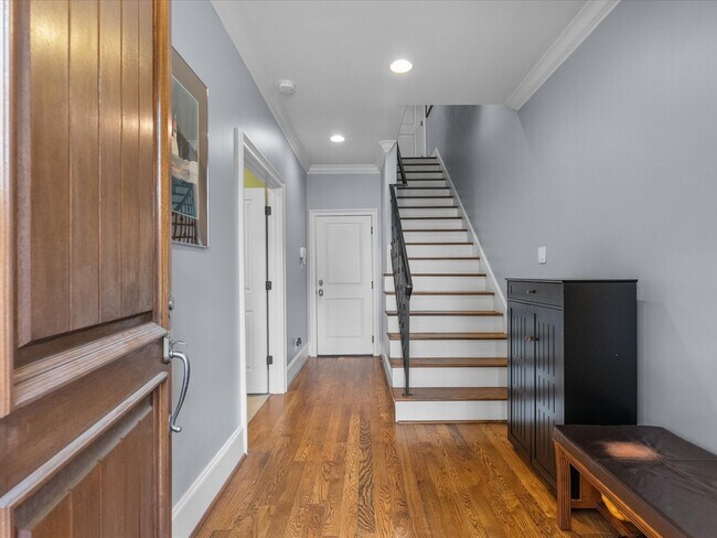 Building Photo - 1616 Rosewood St