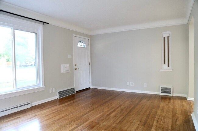 Building Photo - 4263 W Anderson Rd