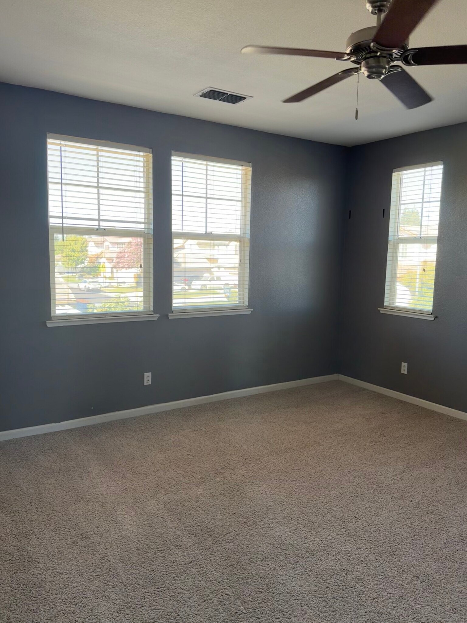 Building Photo - 5321 Matina Dr