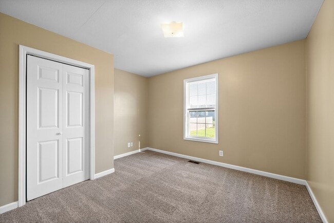 Building Photo - 521 Gainey Dr