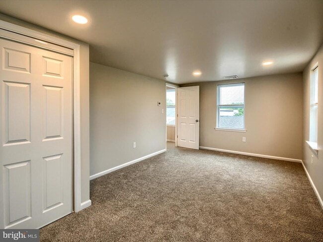 Building Photo - 78a Ridge Rd