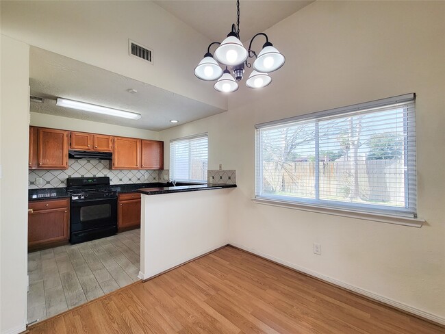 Building Photo - 8611 Pool Creek Dr