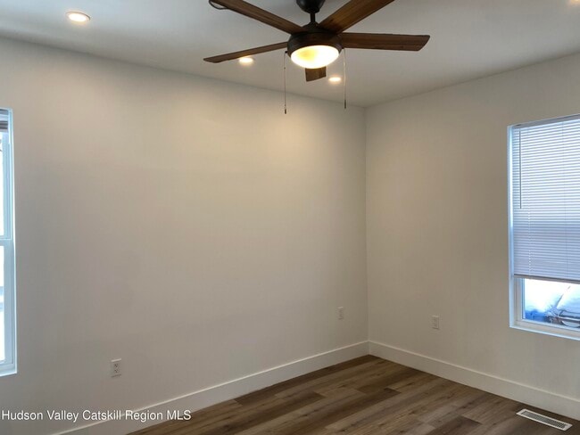 Building Photo - 520 Delaware Ave