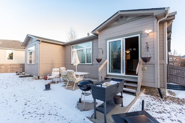 Building Photo - Beautiful Ranch in Pine Creek!