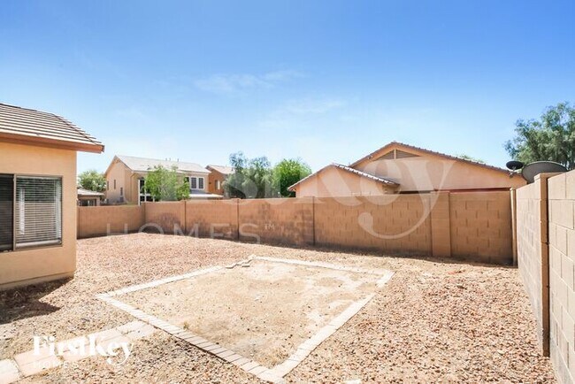 Building Photo - 8305 West Mohave Street