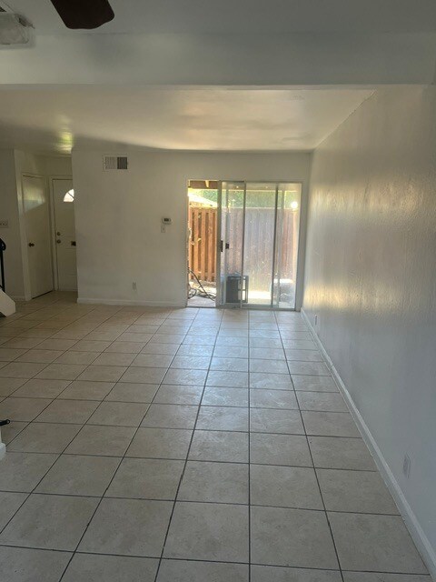 Building Photo - 2065 Olivera Rd