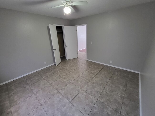 Building Photo - 2 bedroom 1 bathroom house with 1 car garage and central heat and air