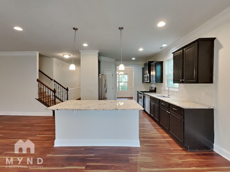 Building Photo - 7377 Birchshire Dr