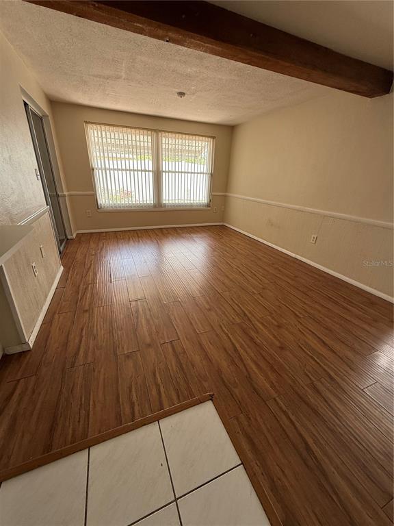 Building Photo - 4216 Hillsdale Dr