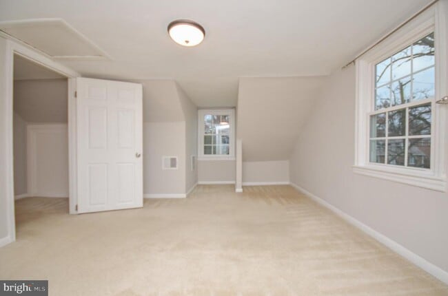 Building Photo - 218 Frederick Ave