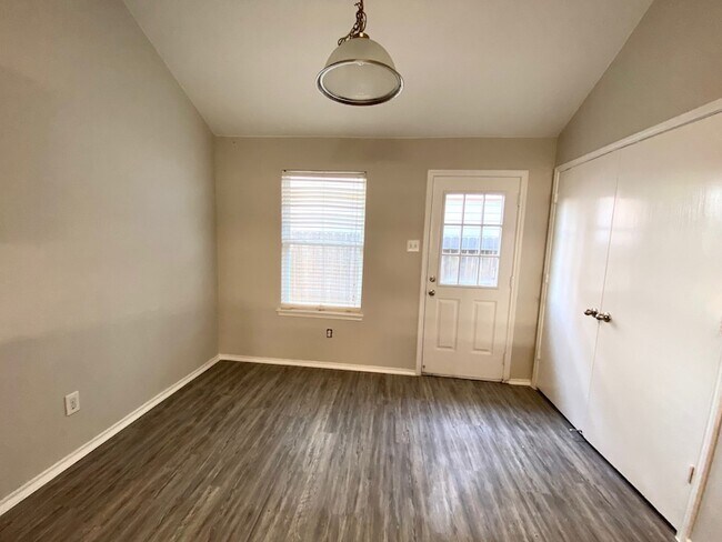 Building Photo - 4211 Buras Pass Ln