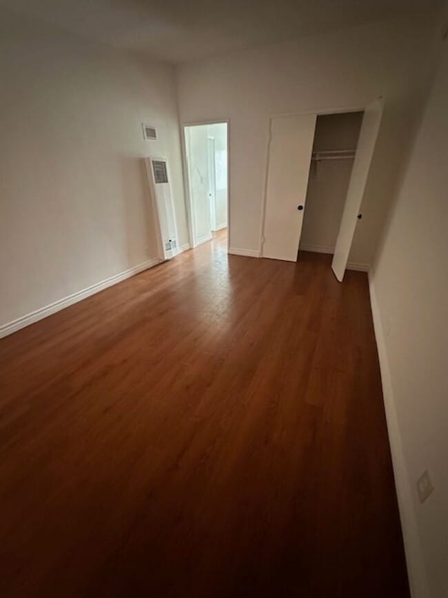 Interior Photo - m3763