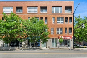 Building Photo - 1719 N Western Ave