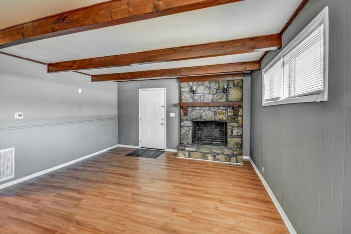 Building Photo - 1008 Minor Dr