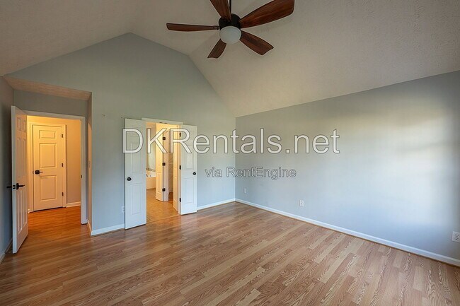 Building Photo - 114 Eagle Glen Dr