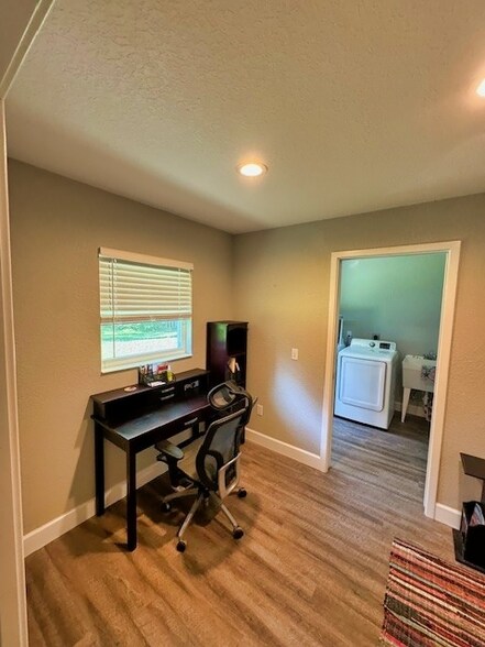 Building Photo - 4170 SW 131st Place Rd