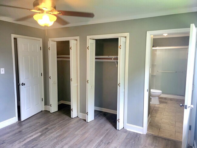 Building Photo - 3004 Steeple Chase Ct