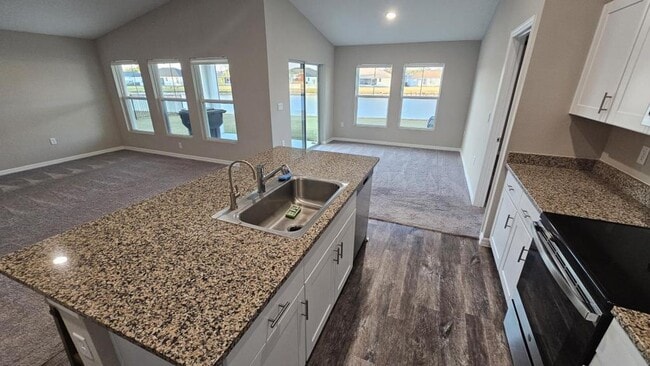 Building Photo - 1428 Axel Cir