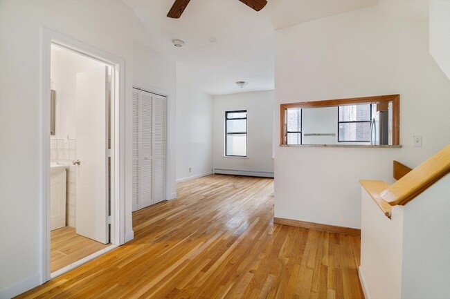 Building Photo - 195 Endicott St