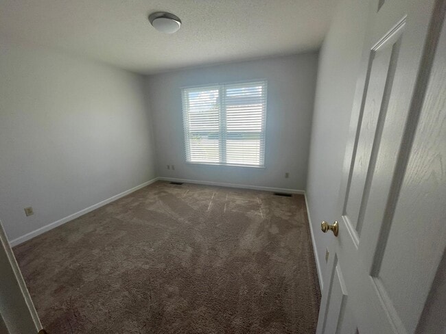 Building Photo - 10401 Whispering Pine Ln