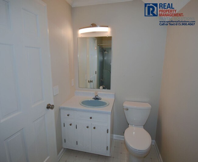 Building Photo - 2107 Londonderry Dr