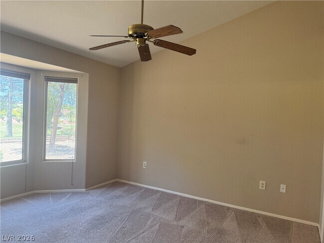 Building Photo - 2425 Showcase Dr