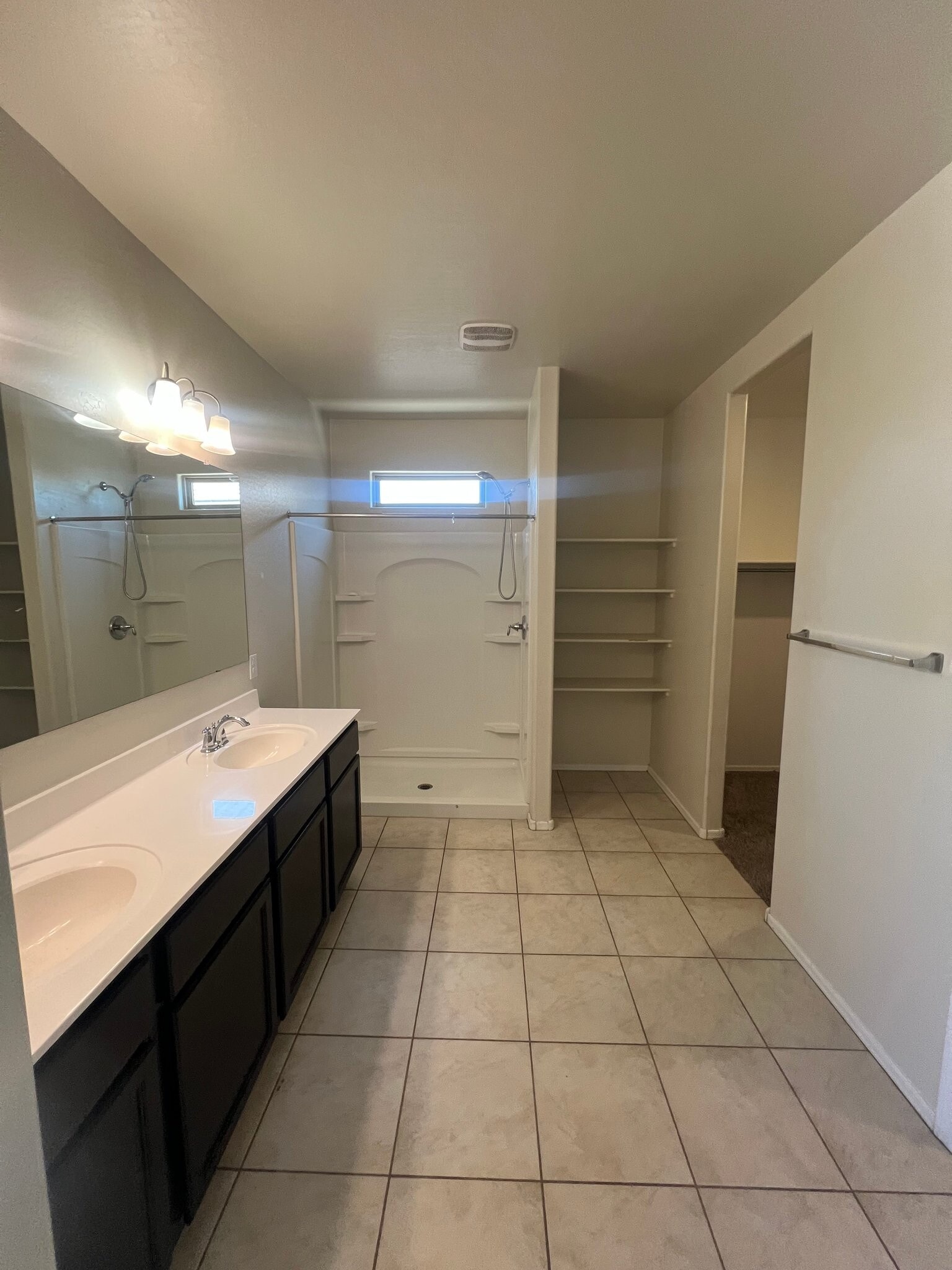 Building Photo - 42132 W Manderas Ln