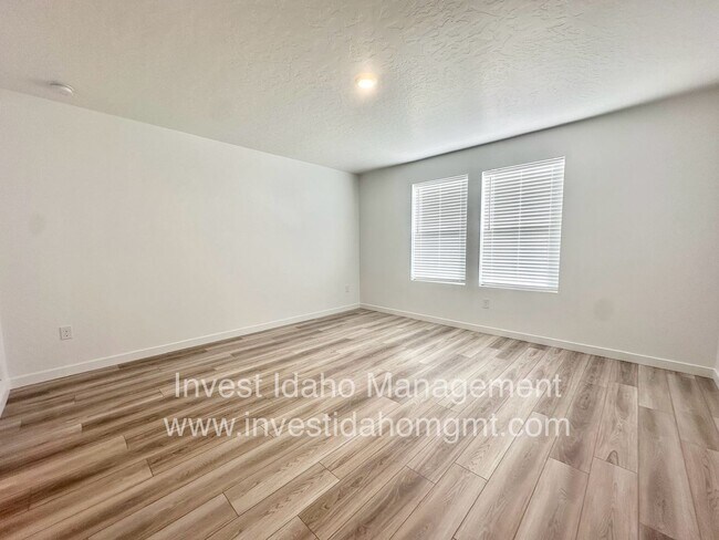 Building Photo - Built in 2024 3 bedroom home available soon!