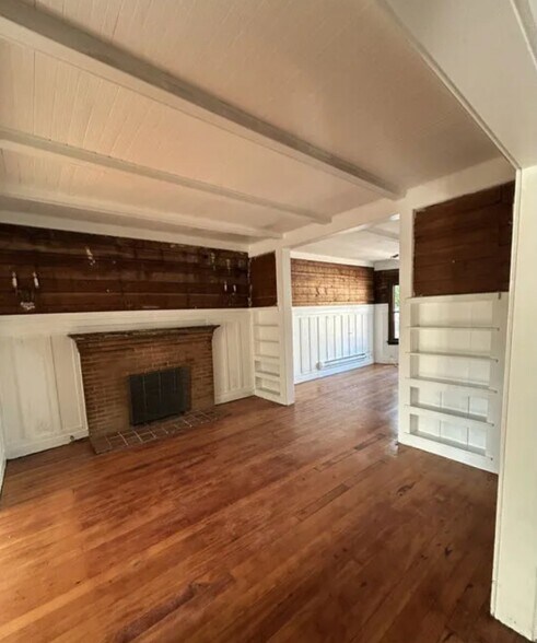 Building Photo - 49 Dudley Ave